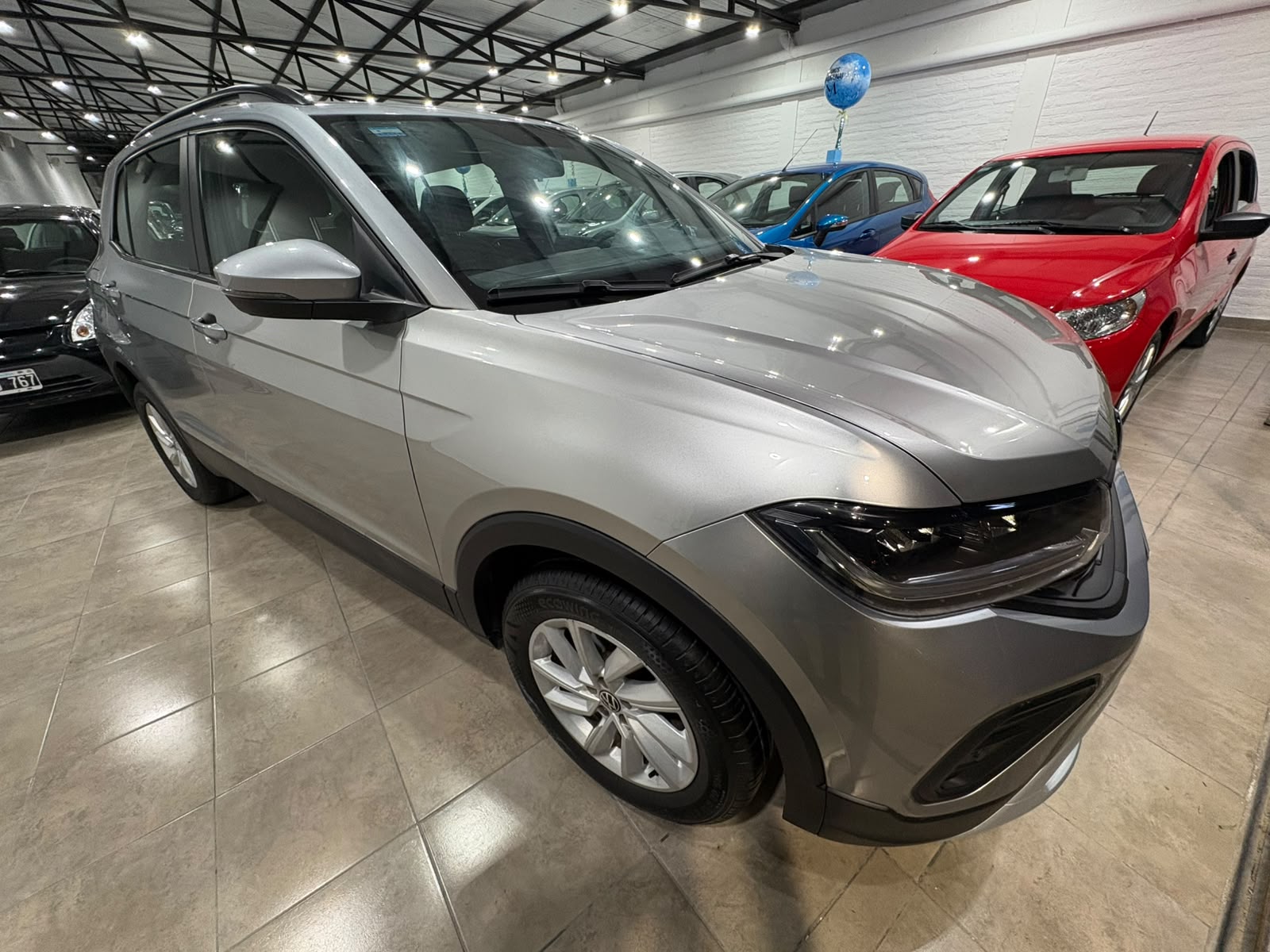 Foto 4 de Volkswagen T-Cross Trendline 1.0 Automática