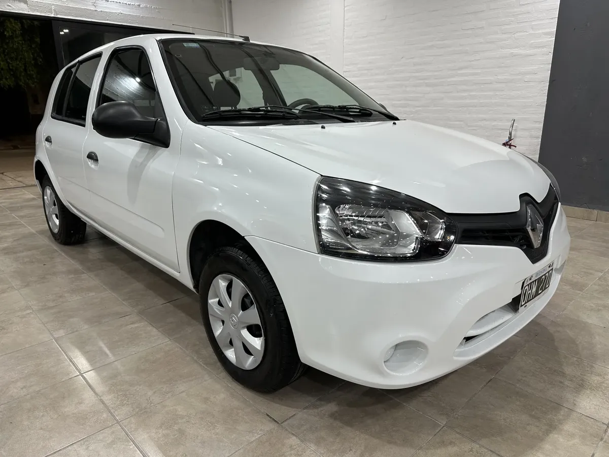 Foto 3 de Renault Clio Mio Confot