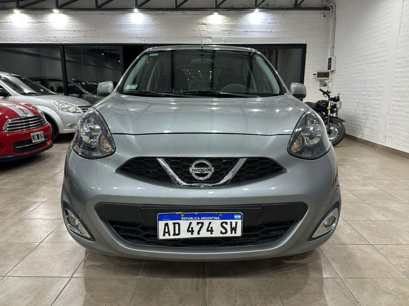 Nissan March Advance Pure Drive