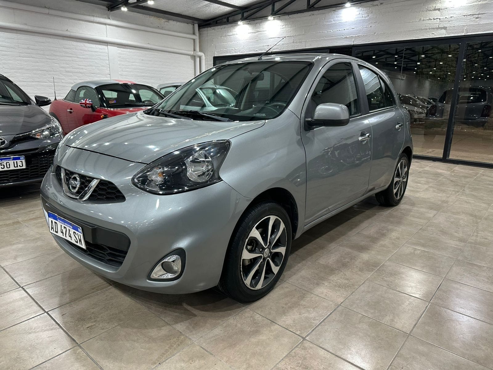 Foto 2 de Nissan March Advance Pure Drive