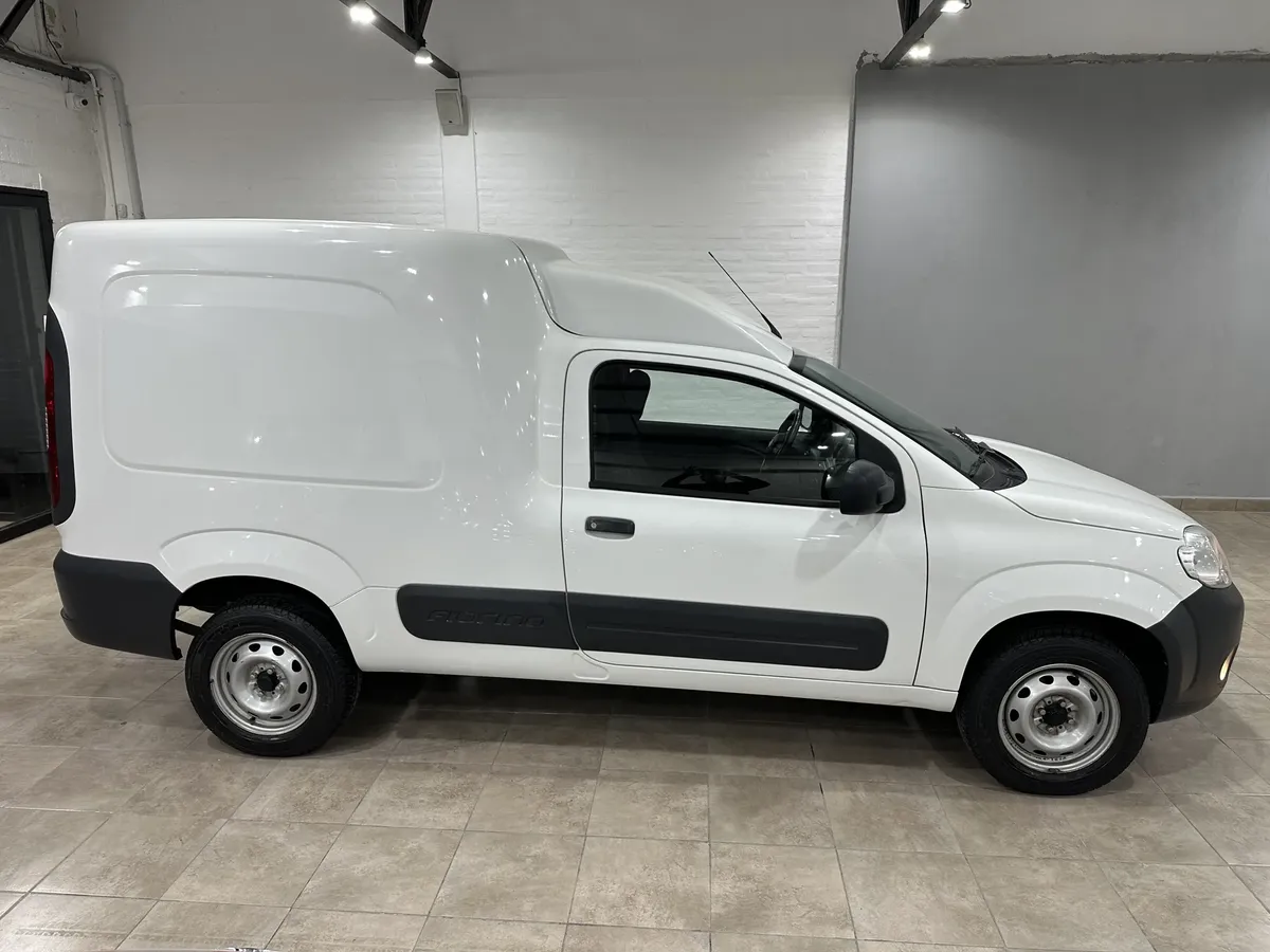 Foto 6 de Fiat Fiorino Evo Confort Furgón 1.4