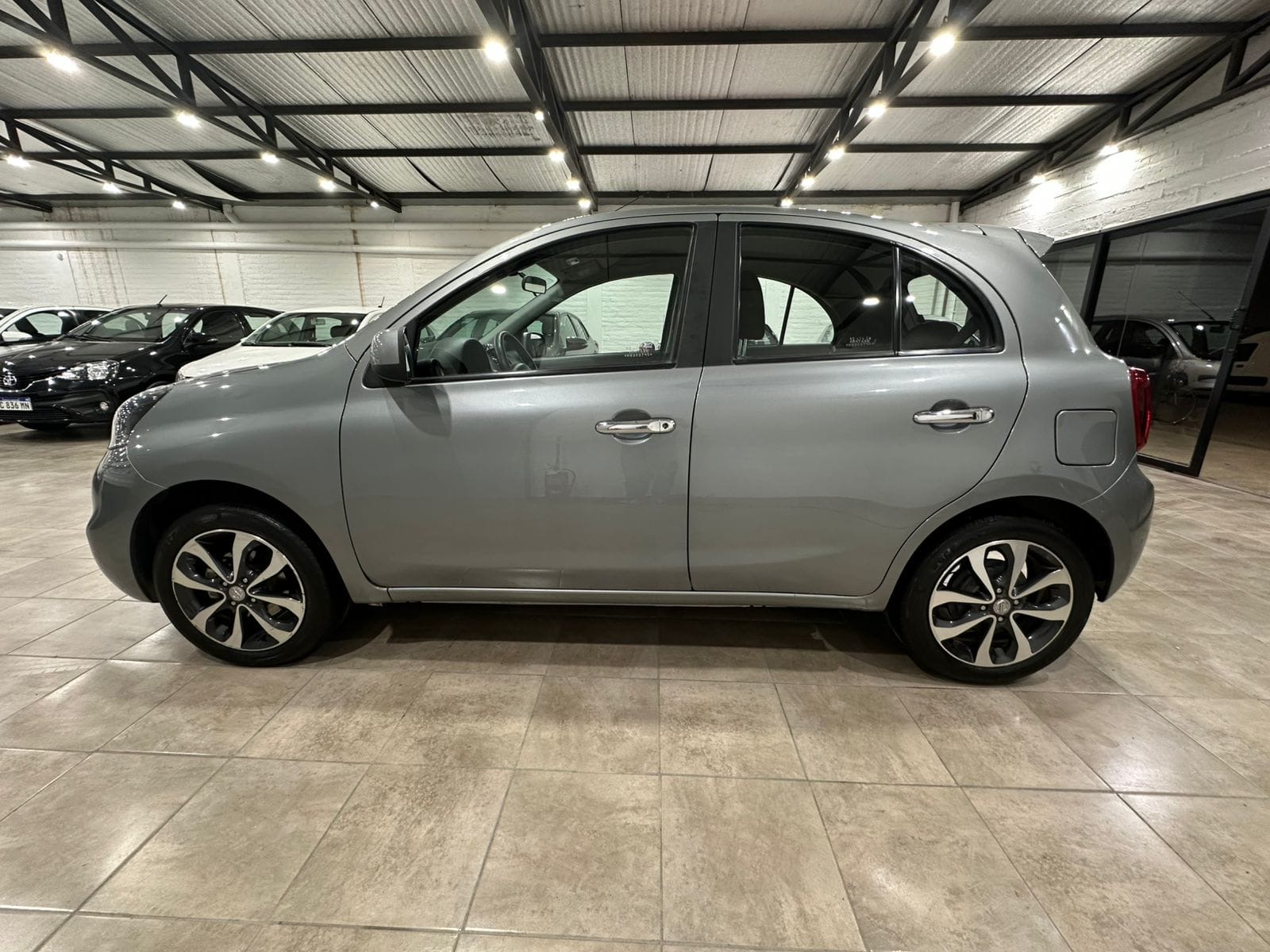 Foto 5 de Nissan March Advance Pure Drive