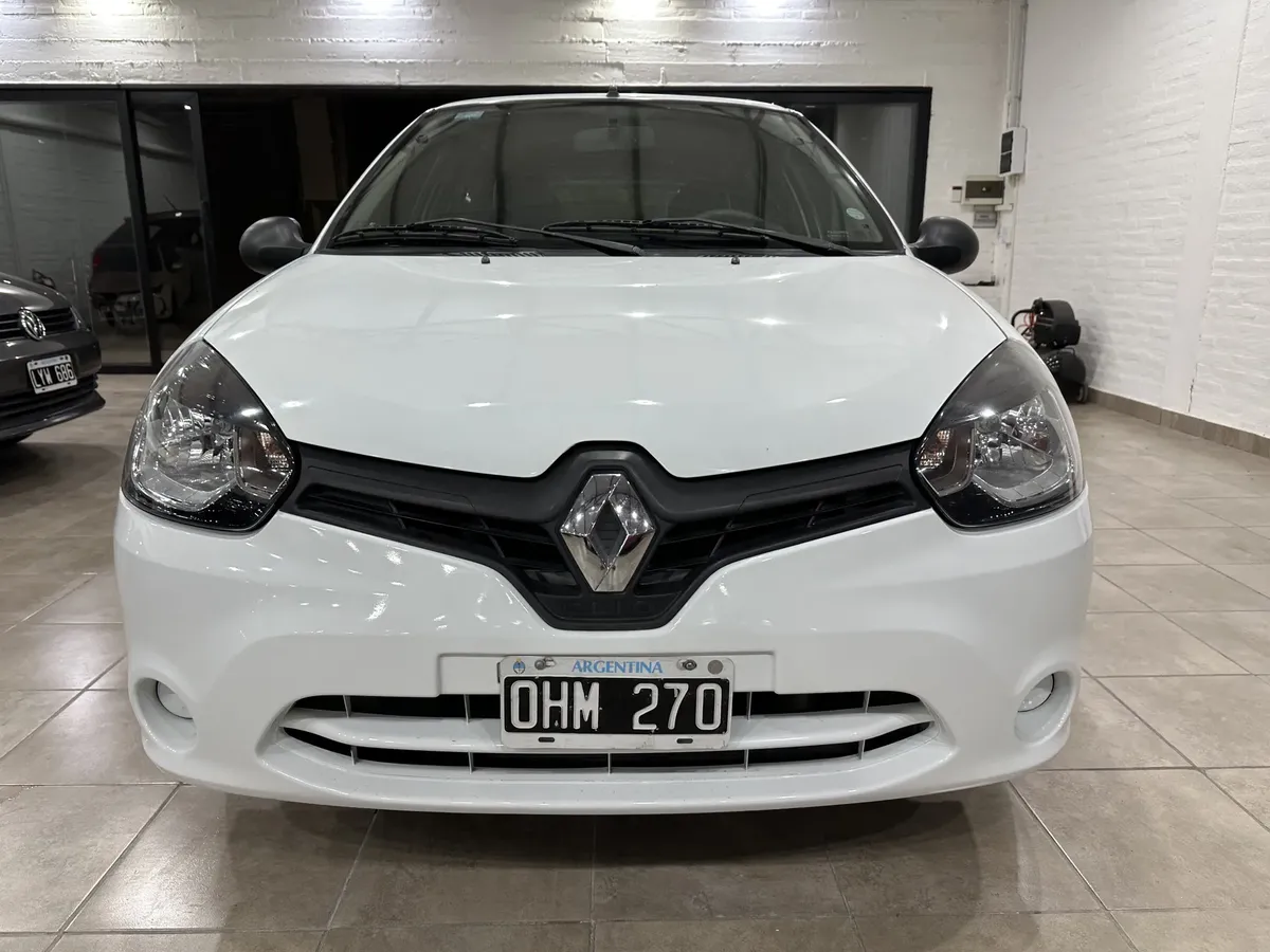 Foto 2 de Renault Clio Mio Confot